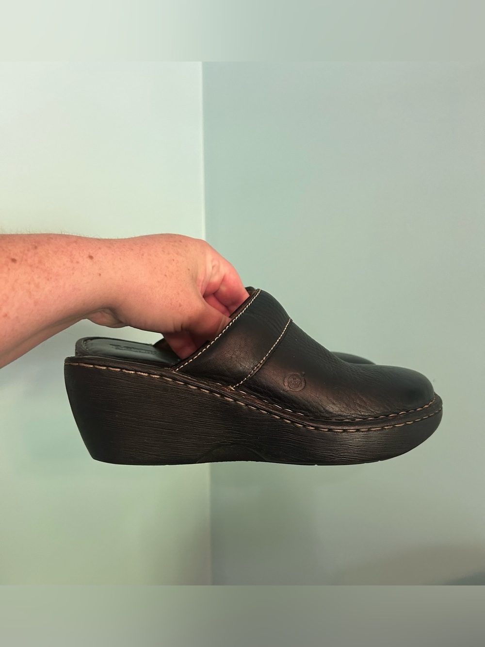 BORN Black Leather Clogs Wedge Mules Women’s Size 9